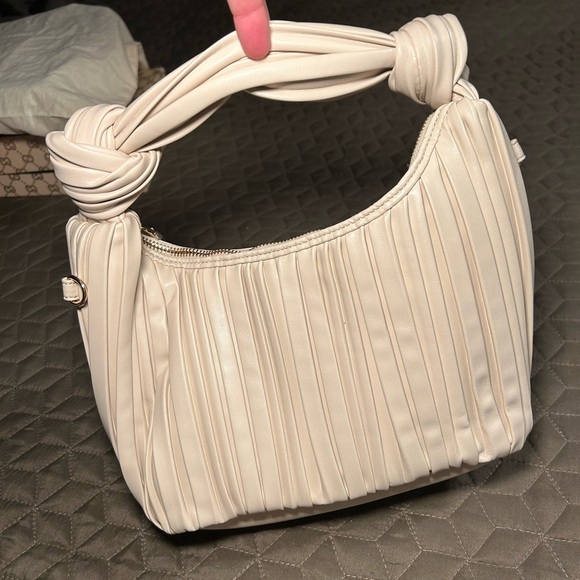 Urban Expressions 2 Way Bag - Picture 1 of 7